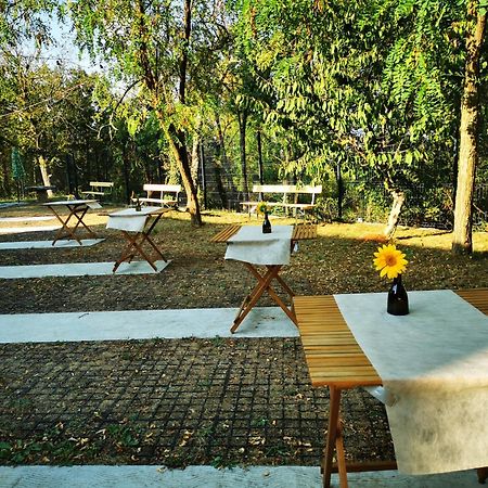 Krasen Kras 104 Resort Komen Exterior photo